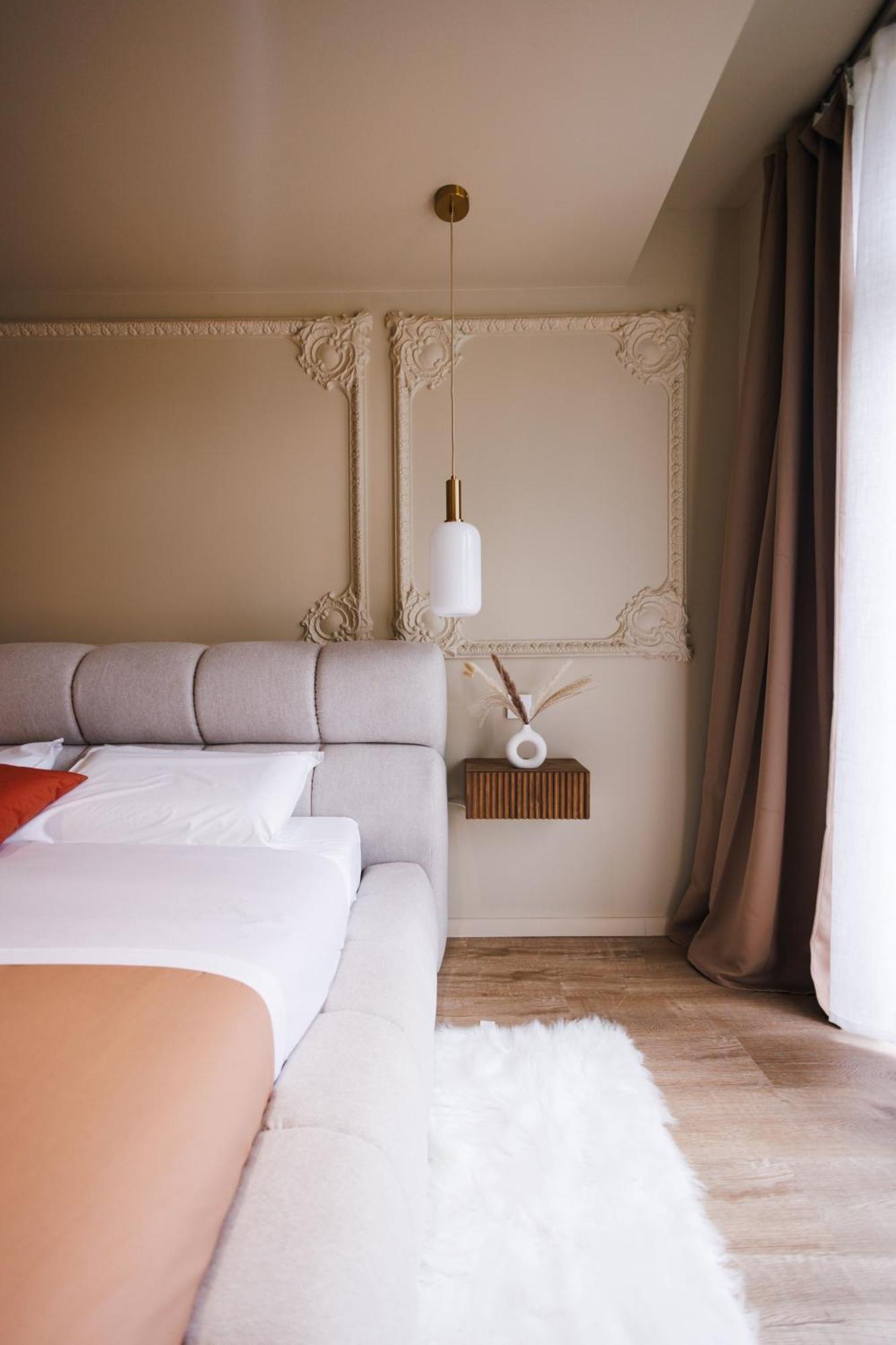 Eden Room - Luxe, Balneo & Sauna ルマン エクステリア 写真